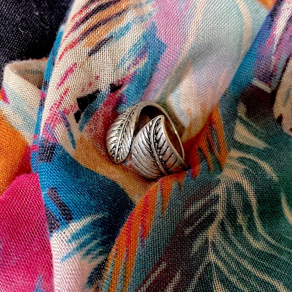 Silver Leaf Ring, Size 5 - Picture 3 of 4